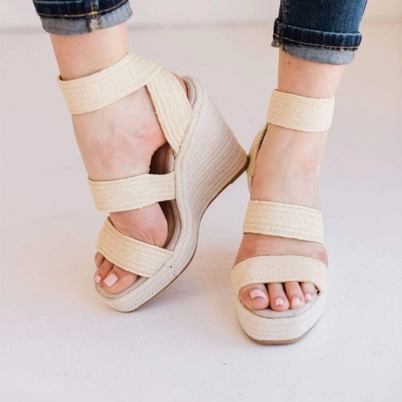 VIENNA ESPADRILLE WEDGES BEIGE - Picture 2 of 6